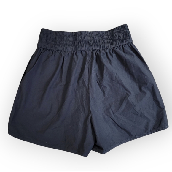 Everlane Women's Black‎ Shorts - Picture 5 of 8